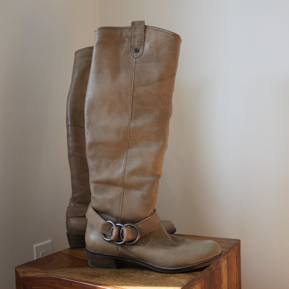 Locale Brown Boots Size 40
